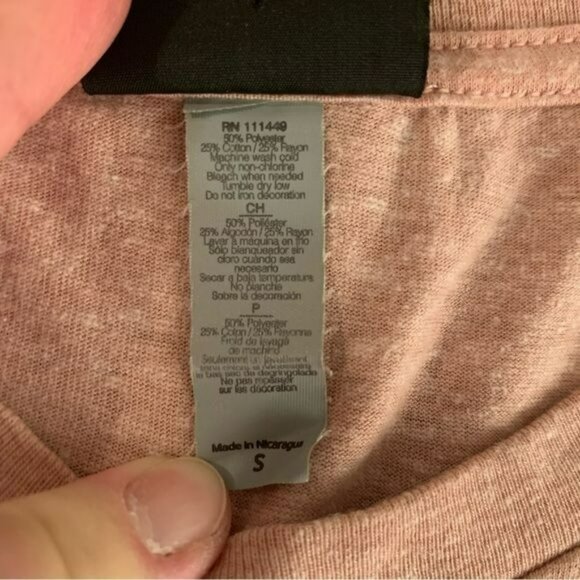 NHS womens size S pink short sleeve t-shirt with Santa Cruz and roses graphics - Picture 5 of 8